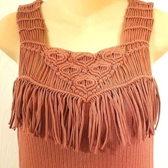 Black Swan Dress - Picture 2 of 4